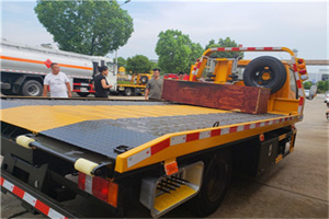 岳麓区附近拖车电话号码服务