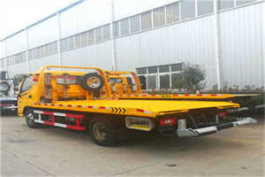 岳麓区附近拖车救援搭电