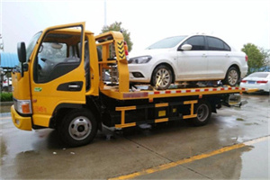 岳麓区附近拖车救援24小时服务热线